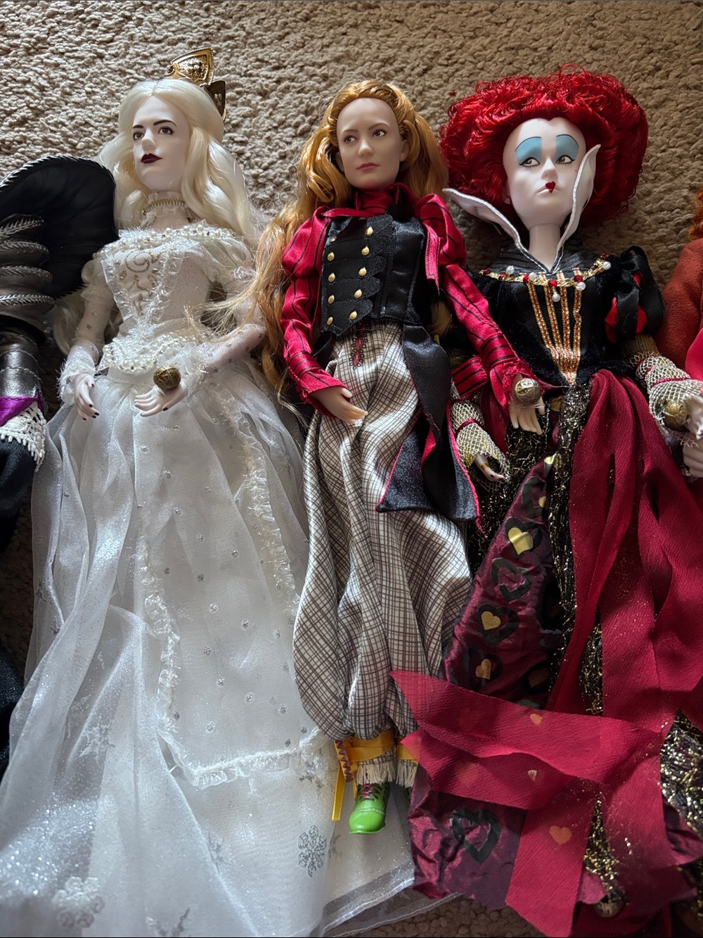 Alice in wonderland collectible dolls - Picture 6 of 7